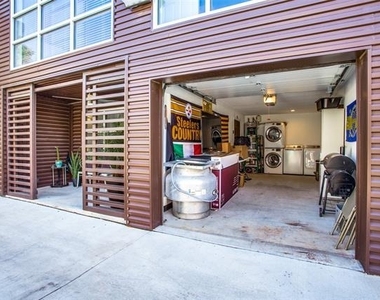 3111 Canton Street - Photo Thumbnail 10