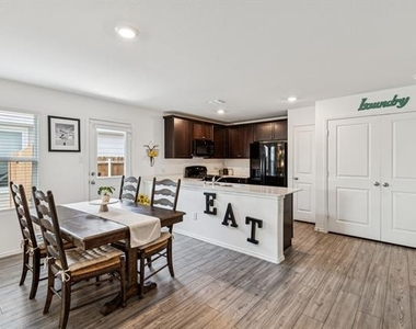 7408 Bluebell Lane - Photo Thumbnail 6