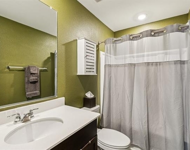 7408 Bluebell Lane - Photo Thumbnail 19