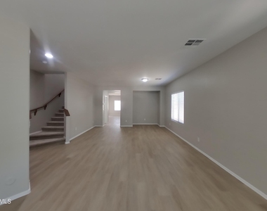 10208 W Wier Avenue - Photo Thumbnail 2