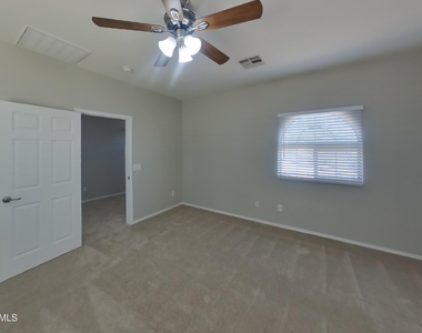 10208 W Wier Avenue - Photo Thumbnail 5