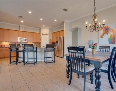 1105 Lone Pine Drive - Photo Thumbnail 13