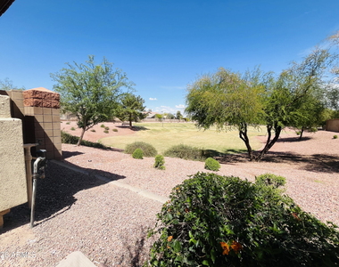 8202 S 47th Avenue - Photo Thumbnail 2