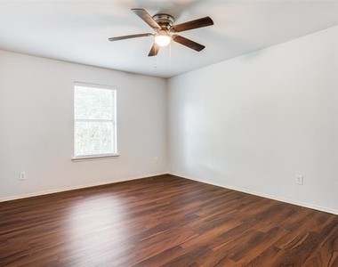 5112 Rustic Ridge Drive - Photo Thumbnail 5