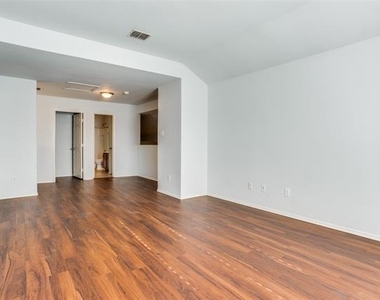 5112 Rustic Ridge Drive - Photo Thumbnail 3