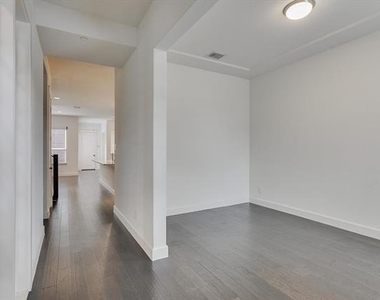 4064 Washburne Drive - Photo Thumbnail 3