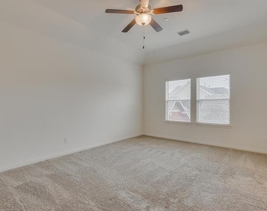 4064 Washburne Drive - Photo Thumbnail 16