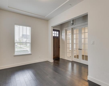 4064 Washburne Drive - Photo Thumbnail 5