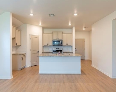 408 Rawhide Way - Photo Thumbnail 1