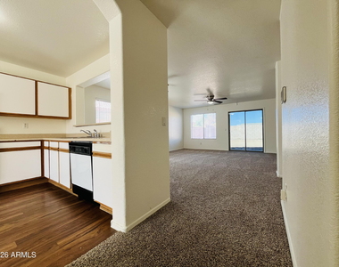 7332 N 70th Drive - Photo Thumbnail 3