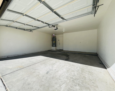 7332 N 70th Drive - Photo Thumbnail 24