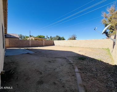 7332 N 70th Drive - Photo Thumbnail 22