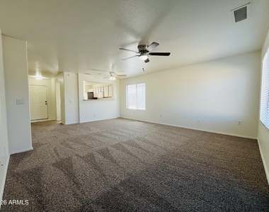 7332 N 70th Drive - Photo Thumbnail 12