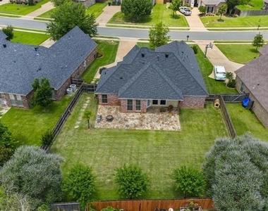 407 Carnaby Court - Photo Thumbnail 3