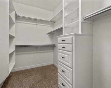 407 Carnaby Court - Photo Thumbnail 18