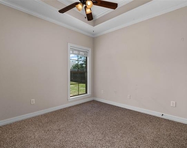 407 Carnaby Court - Photo Thumbnail 22