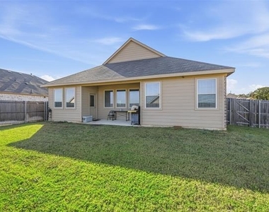 216 Post Oak Street - Photo Thumbnail 33