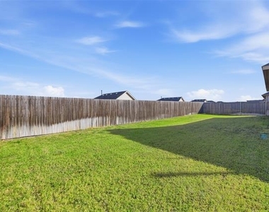 216 Post Oak Street - Photo Thumbnail 35
