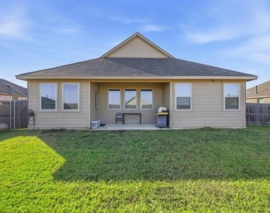 216 Post Oak Street - Photo Thumbnail 36