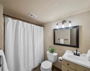 1320 Clearview Drive - Photo Thumbnail 20