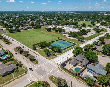 1320 Clearview Drive - Photo Thumbnail 28