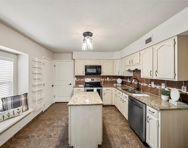 1320 Clearview Drive - Photo Thumbnail 1