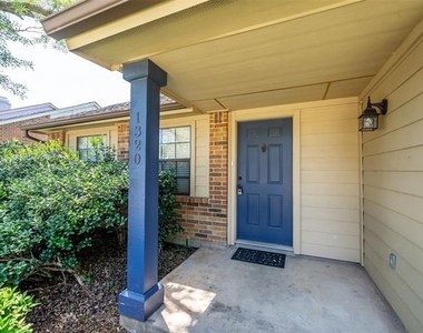 1320 Clearview Drive - Photo Thumbnail 6