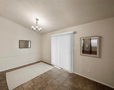 1320 Clearview Drive - Photo Thumbnail 10