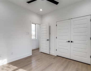 6602 Bexar Street - Photo Thumbnail 16