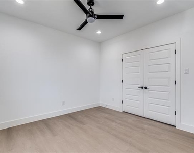6602 Bexar Street - Photo Thumbnail 15