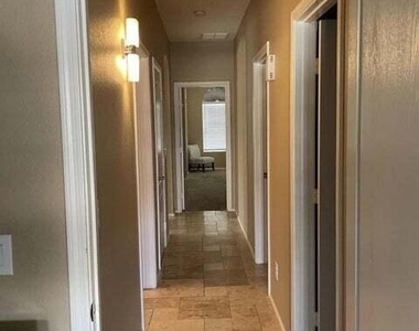 20729 N 37th Way - Photo Thumbnail 30