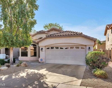 20729 N 37th Way - Photo Thumbnail 1