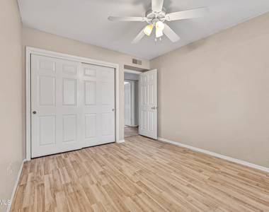 16250 N 64th Place - Photo Thumbnail 24