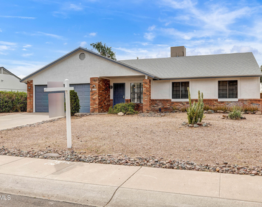 16250 N 64th Place - Photo Thumbnail 2