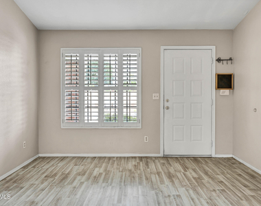 16250 N 64th Place - Photo Thumbnail 4