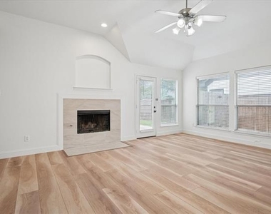 9929 Wild Ginger Drive - Photo Thumbnail 5