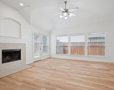 9929 Wild Ginger Drive - Photo Thumbnail 6