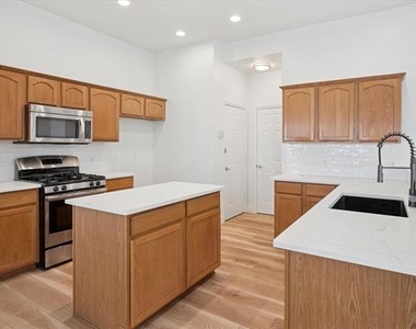 9929 Wild Ginger Drive - Photo Thumbnail 12