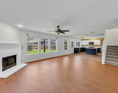 13221 Elmhurst Drive - Photo Thumbnail 6