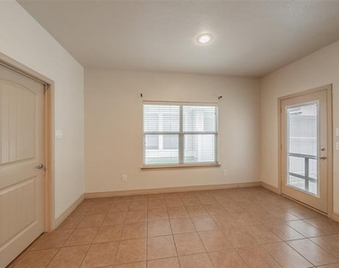 8924 Manana Street - Photo Thumbnail 7