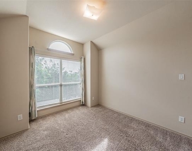 8924 Manana Street - Photo Thumbnail 28