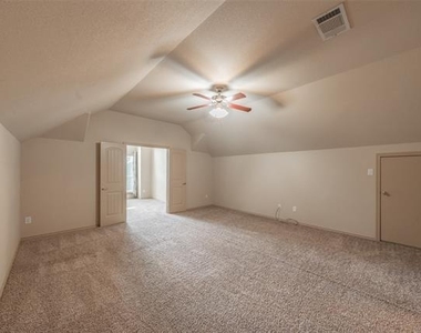 8924 Manana Street - Photo Thumbnail 27