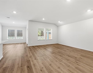 13137 Vista Mill Drive - Photo Thumbnail 6