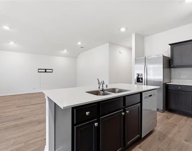 13137 Vista Mill Drive - Photo Thumbnail 4