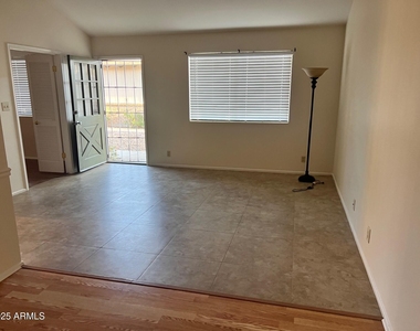 6604 S Lakeshore Drive - Photo Thumbnail 2