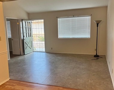 6604 S Lakeshore Drive - Photo Thumbnail 1