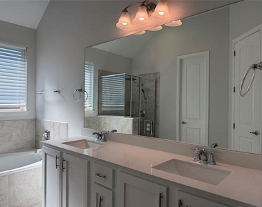 482 Prairie View Drive - Photo Thumbnail 28