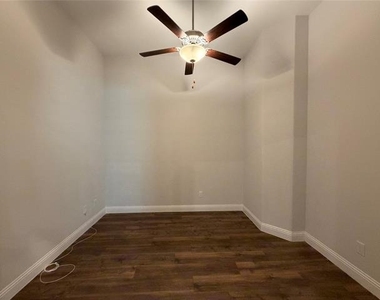 482 Prairie View Drive - Photo Thumbnail 7