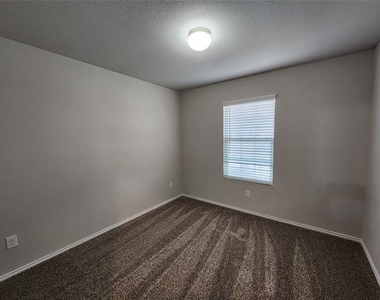 14428 Cloudview Way - Photo Thumbnail 12