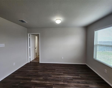 14428 Cloudview Way - Photo Thumbnail 4